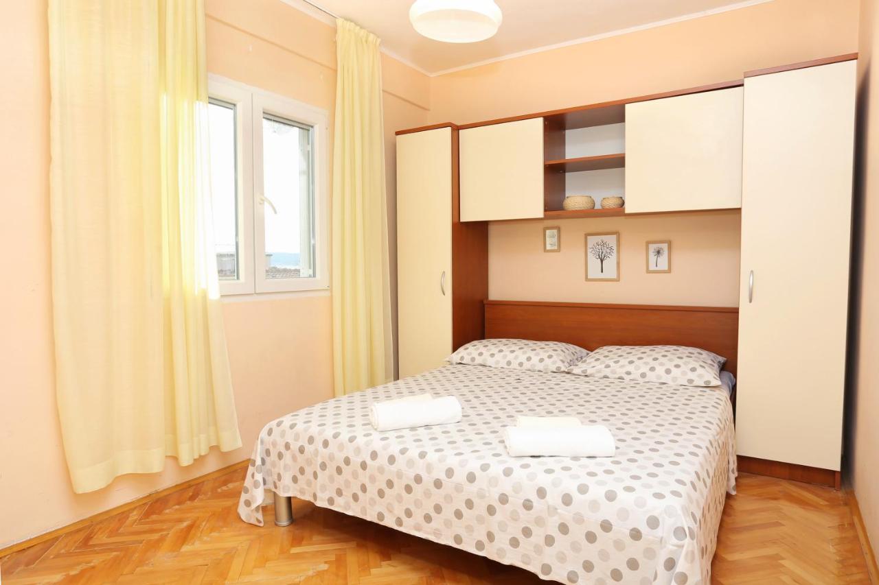 Apartments By The Sea Kastel Kambelovac, Kastela - 8679 מראה חיצוני תמונה