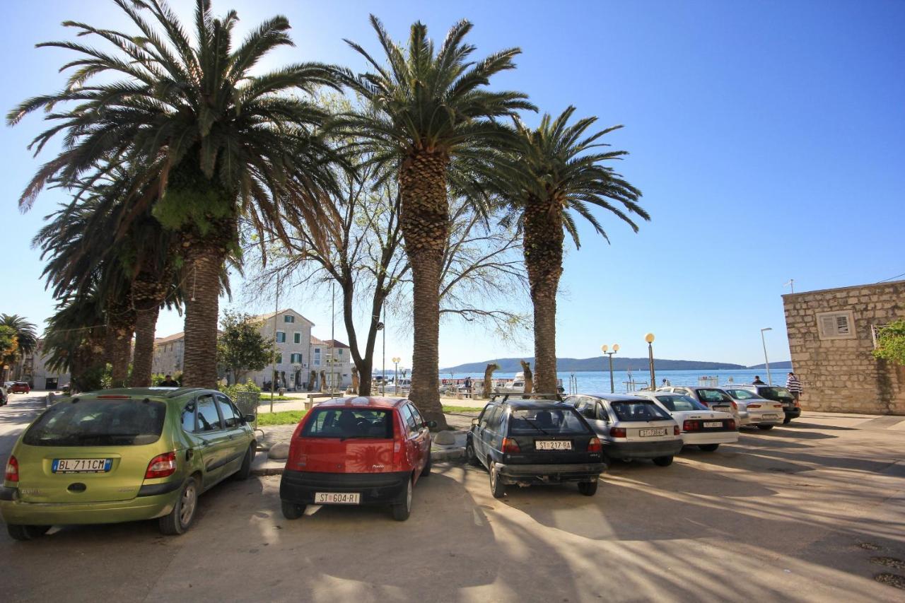 Apartments By The Sea Kastel Kambelovac, Kastela - 8679 מראה חיצוני תמונה