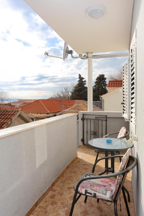 Apartments By The Sea Kastel Kambelovac, Kastela - 8679 מראה חיצוני תמונה