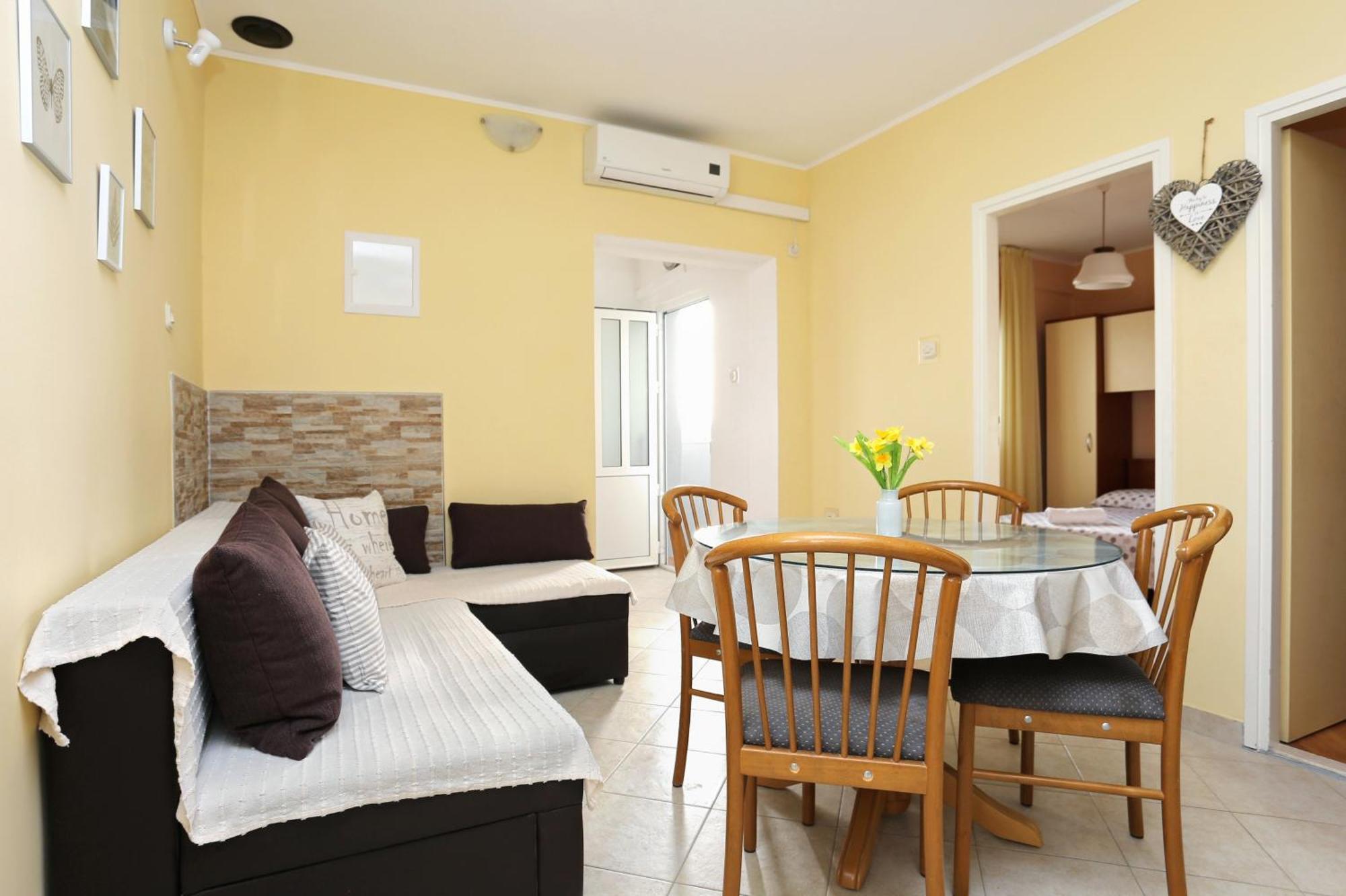 Apartments By The Sea Kastel Kambelovac, Kastela - 8679 חדר תמונה