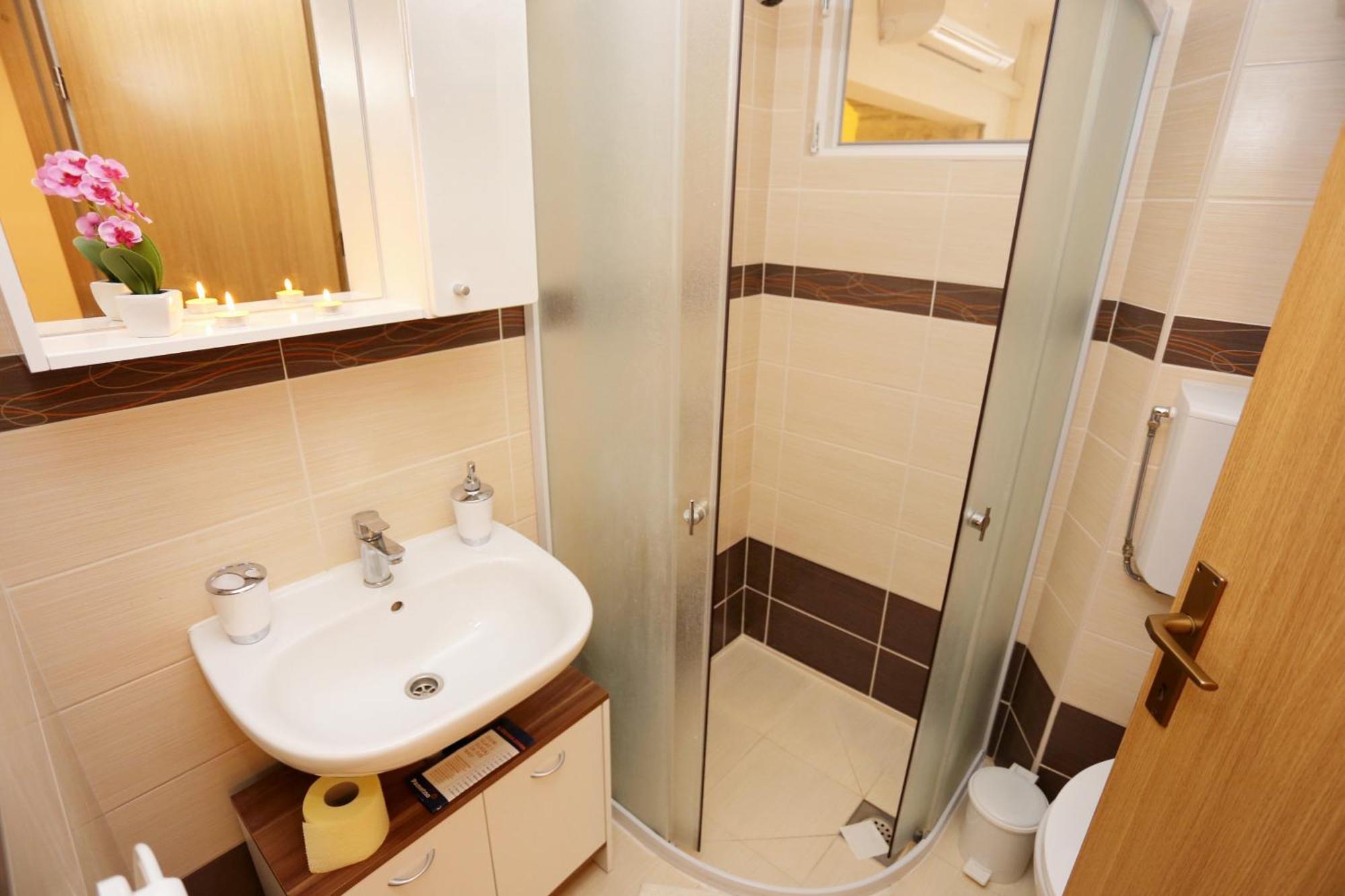 Apartments By The Sea Kastel Kambelovac, Kastela - 8679 חדר תמונה